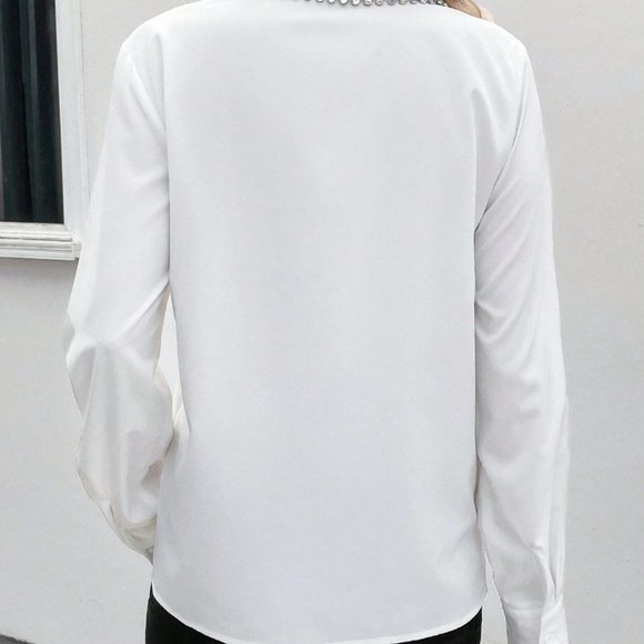 White Preppy Women's Solid Color Shirt With Diamond Decoration - Picture 4 of 5